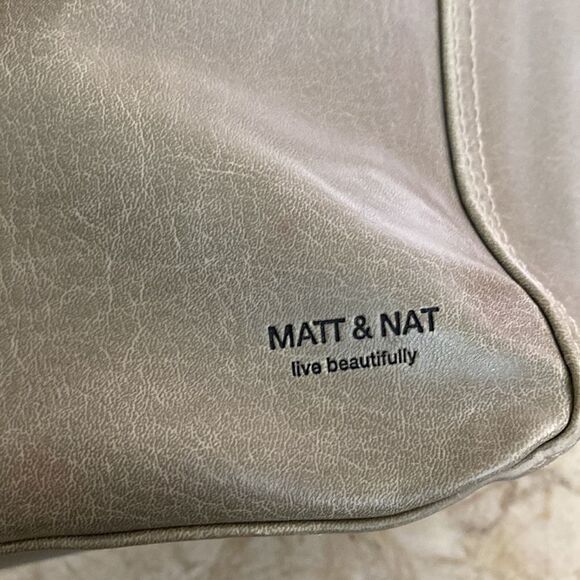 Matt & Nat Vegan Leather Large Hobo Bag - Picture 10 of 14